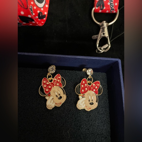 Disney Red Minnie Earrings and ID Holder Set NIB - Picture 3 of 7